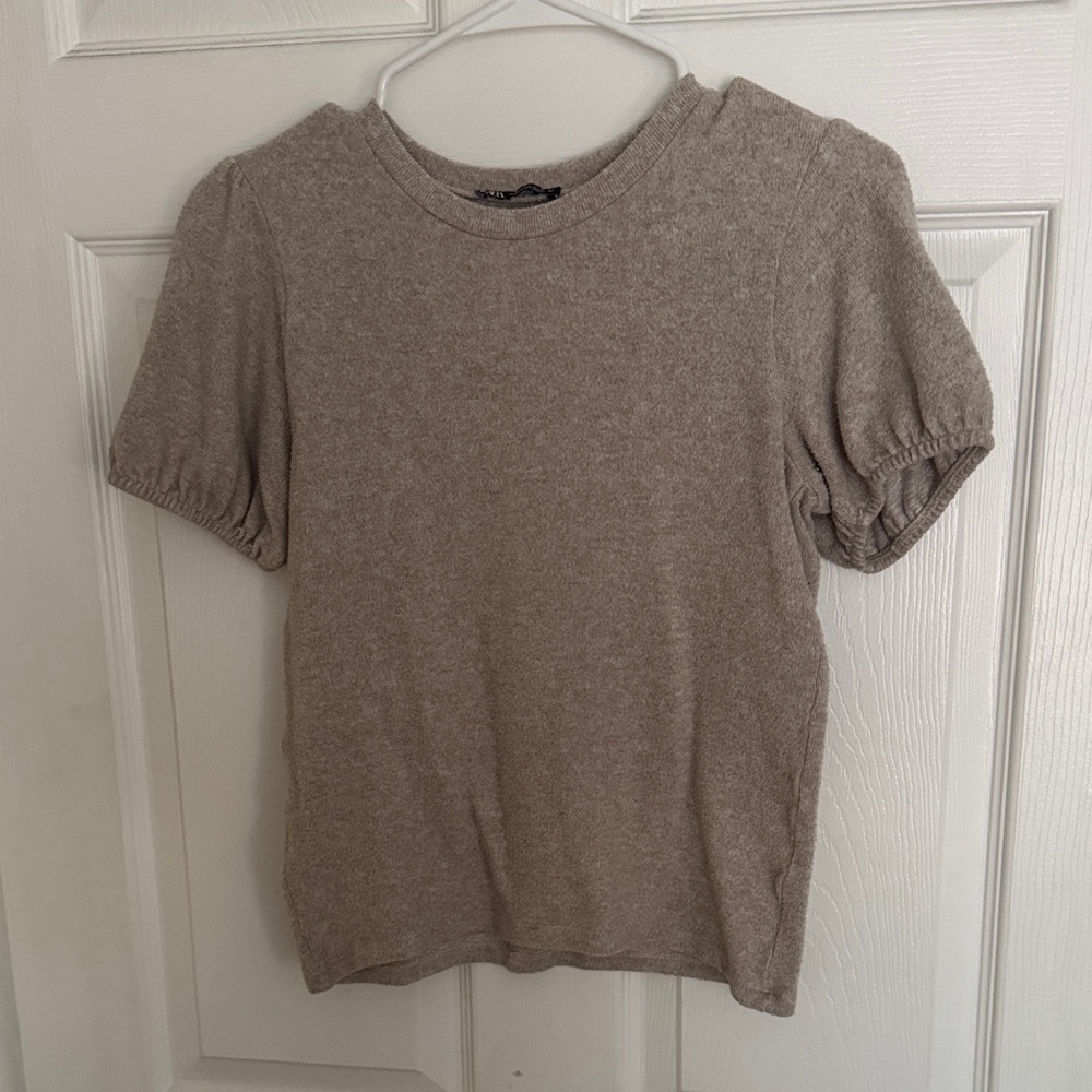 Zara Women's Short Sleeve Tan Tee